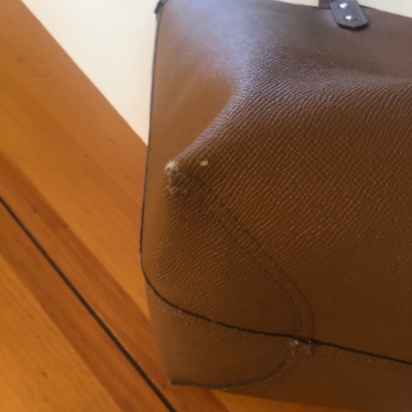 Coach Reversible Signature Saddle Tote Bag With Detachable Pouch. ON HOLD - Picture 14 of 16